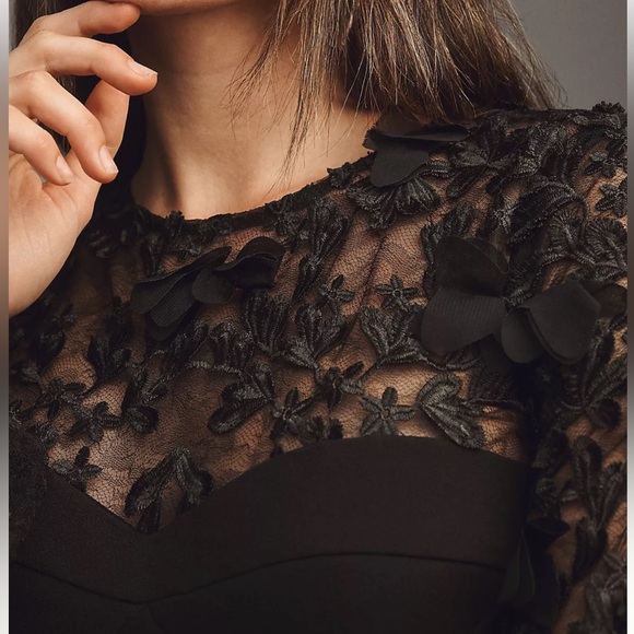 New Dress the Population Mila Dres Long-Sleeve Floral Appliqué Mini Dress - Picture 5 of 8